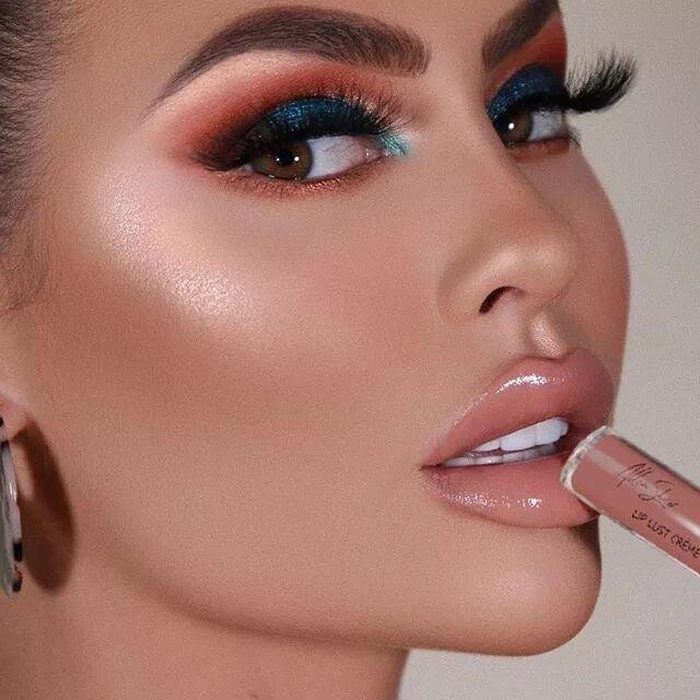 12colors of waterproof lipstick